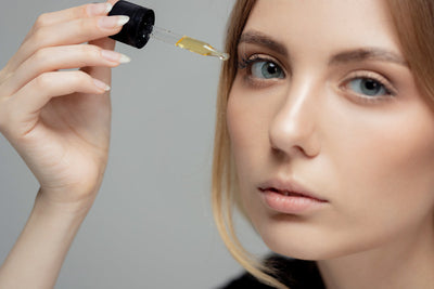 Cold-Pressed vs Regular Castor Oil for Your Eyes: Why Purity Matters